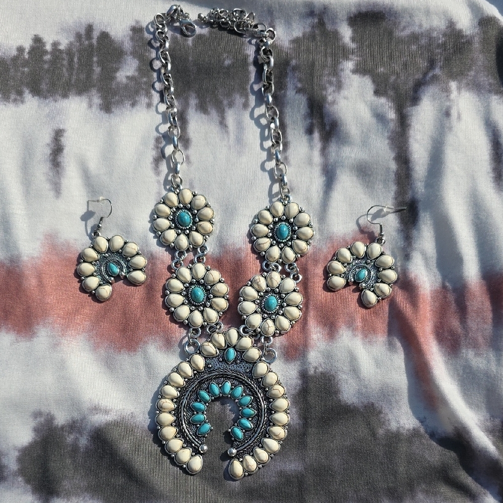 Beautiful Southwestern Necklace